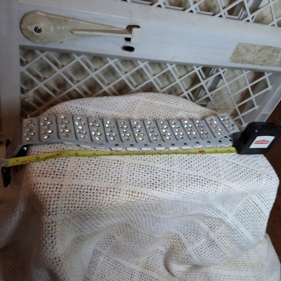 Boutique pearl grey stretch belt with rhinestone accents and buckle OSFM main image 8